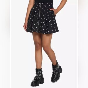Hot Topic Black and White Skater Mini Skirt SZ S